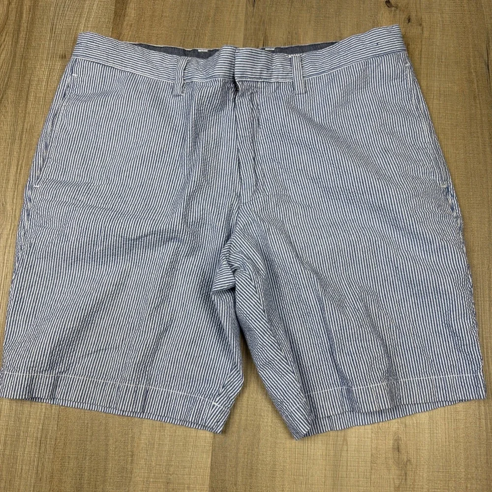 Banana Republic Aiden Club Shorts Men's 34‎ Blue White Striped Stretch Chino
